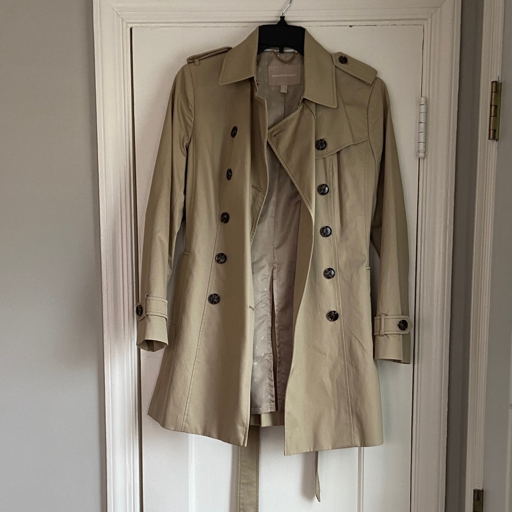 Banana Republic Beige Trench Coat